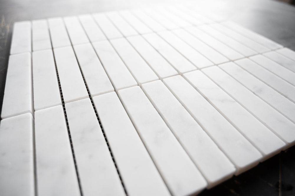 CARRARA PINSTRIPE MOSAIC 30,5X30,3 8MM 