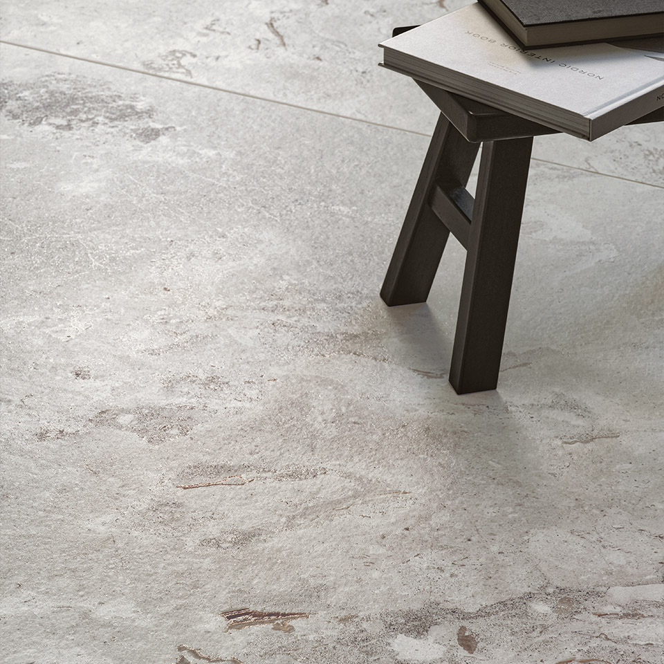 KARNIS SILVER 60X60 9MM MATT