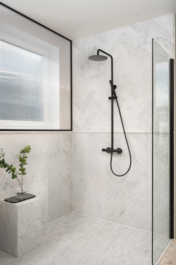 CARRARA MARMOR 30x60 10MM HONED