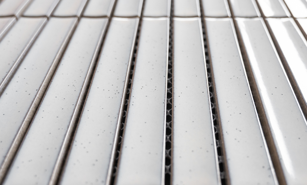 GLAZED PINSTRIPE WHITE 29,9X29,6 MOSAIKK KIT KAT